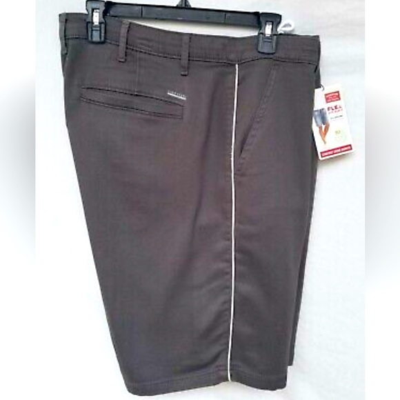 Signature Levi’s Strauss shorts - Picture 1 of 7